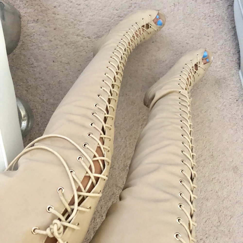 Brand new nude boots over the knee - Picture 3 of 3